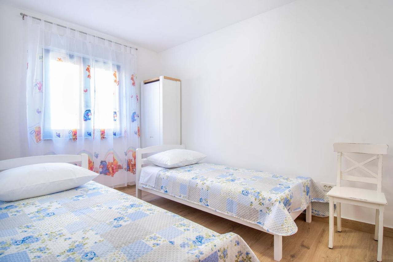 Luxury Apartments Alkar With Swimming Pool Ražanj Εξωτερικό φωτογραφία