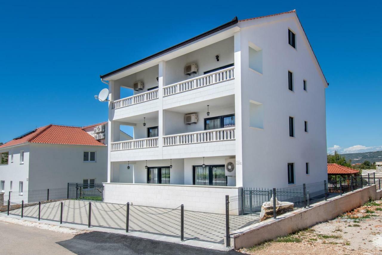 Luxury Apartments Alkar With Swimming Pool Ražanj Εξωτερικό φωτογραφία